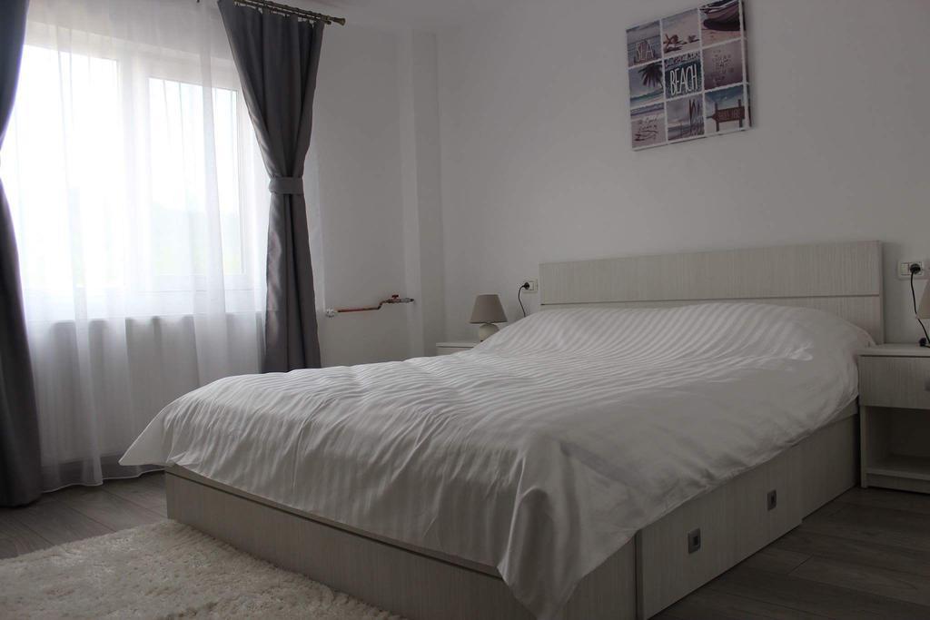 Apartament Anais Кэлимэнешти Экстерьер фото