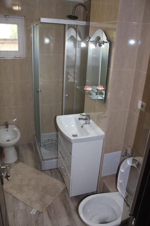 Apartament Anais Кэлимэнешти Экстерьер фото